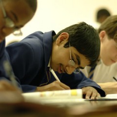 Die globale Suche nach Bildung: UK zum Testen