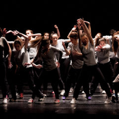 Eğitim Global Arama: Dance Bizim Şimdi Tam Zamanı?