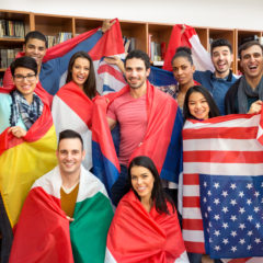 全球搜索教育: 健康和年輕移民的幸福感
