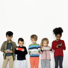 教育のためのグローバル検索: 子供たちはデジタル時代によくやっています?